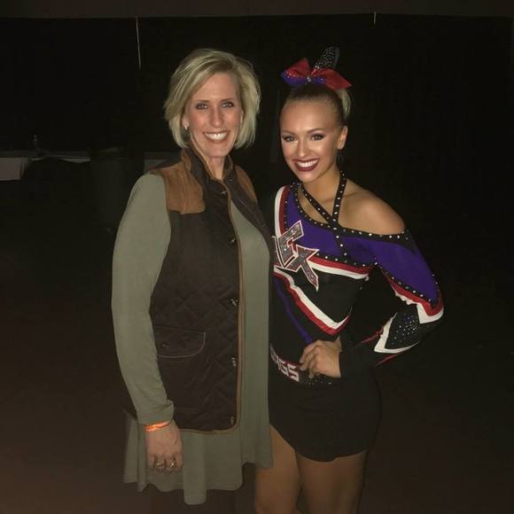 Meet your Posher, Markita - Picture 1 of 1